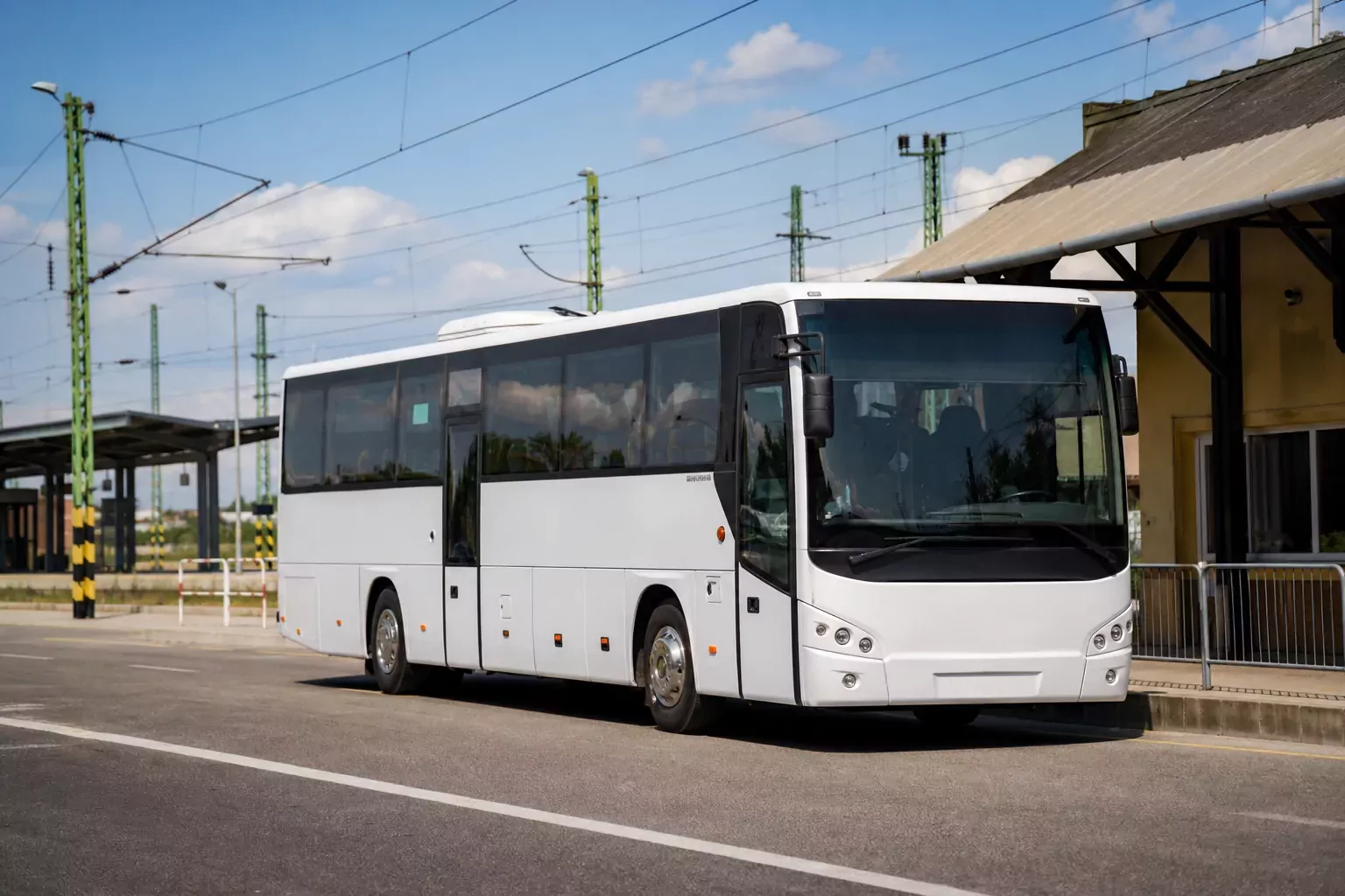 Délután pótlóbusz jár a sűrítő S440-es vonatok helyett
