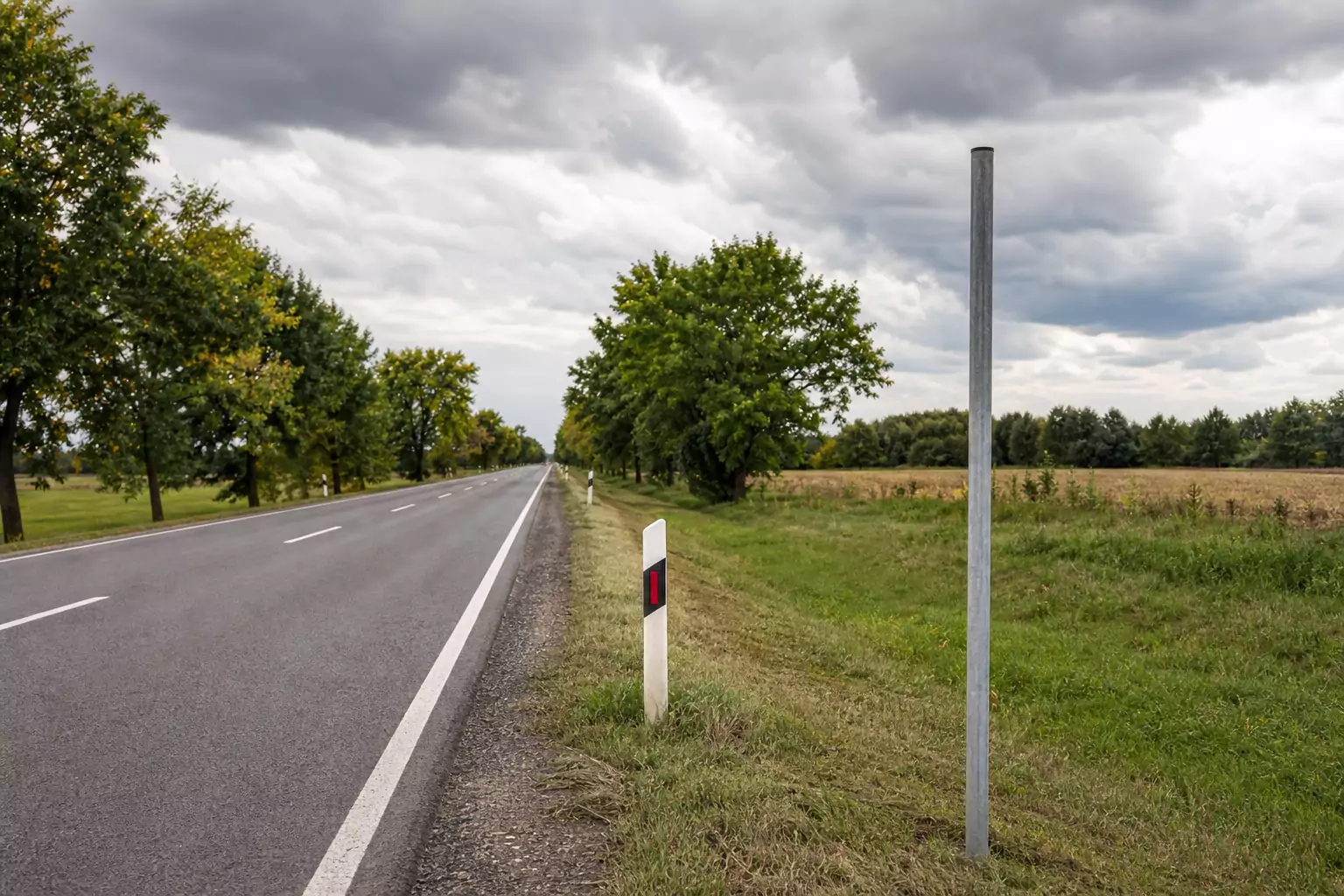 Sebességkorlátozó táblát loptak el a 35-ös főútról, tanúkat keres a rendőrség