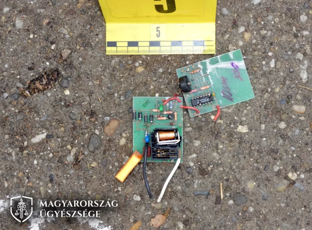 Szatyorba rejtett bombával támadt sógorára egy férfi, vádat emeltek ellene