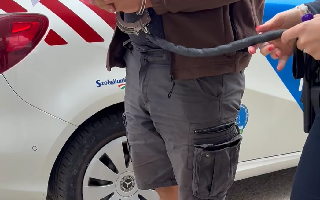 Két kerékpáros halt meg Békésnél, a sofőr segítségnyújtás nélkül hajtott el