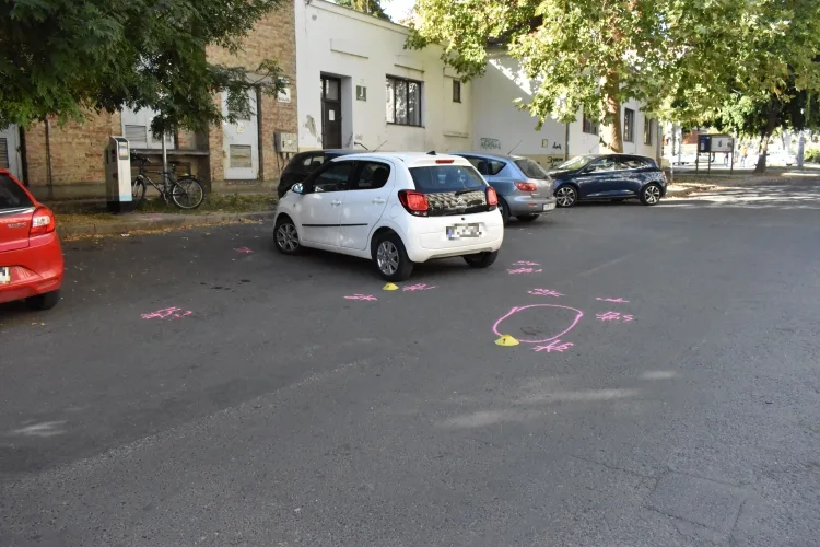 Három baleset történt egy nap alatt Szekszárdon, két gyalogos súlyosan megsérült