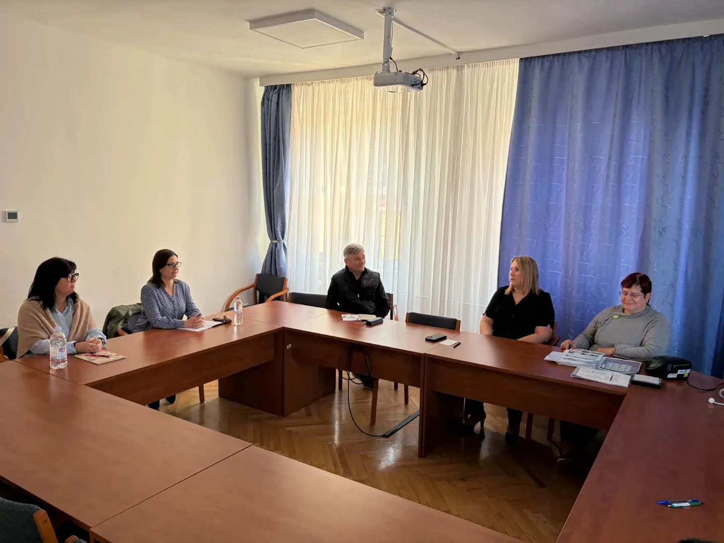Újra angolul tanulnak a Tolna vármegyei rendőrségi dolgozók